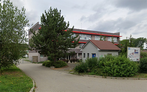 podlahove studio tilo splinar